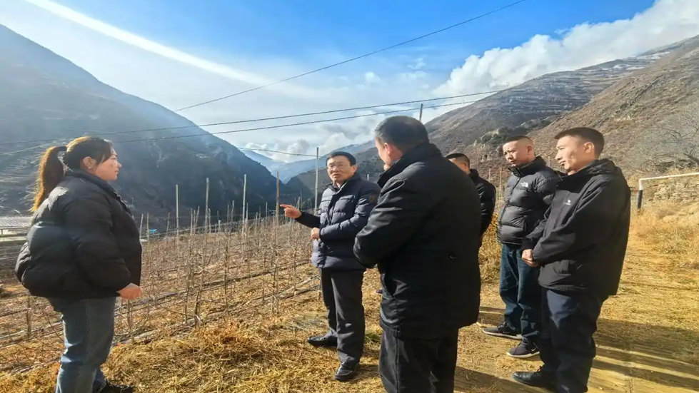 扎实推进党的作风建设常态化长效化