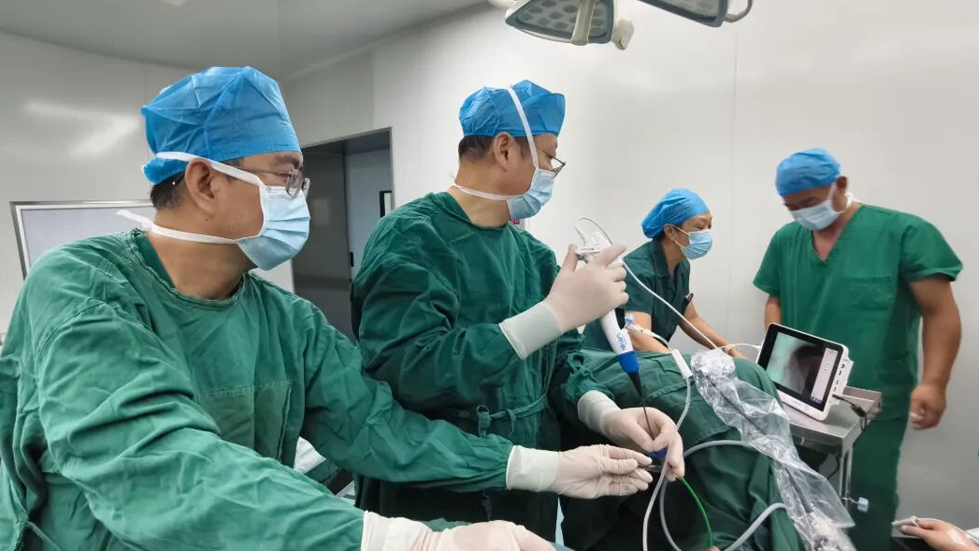 微创技术沉下去，群众健康提上来（一体化工作初见成效）——阳煤总院协助太原市第七人民医院完成复杂尿路结石微创手术