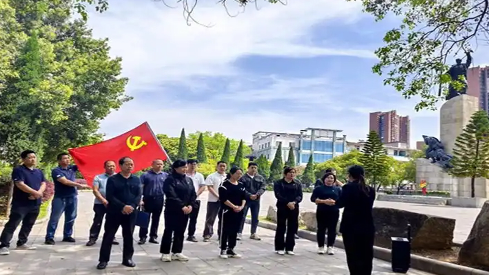 让红色动能看得见摸得着